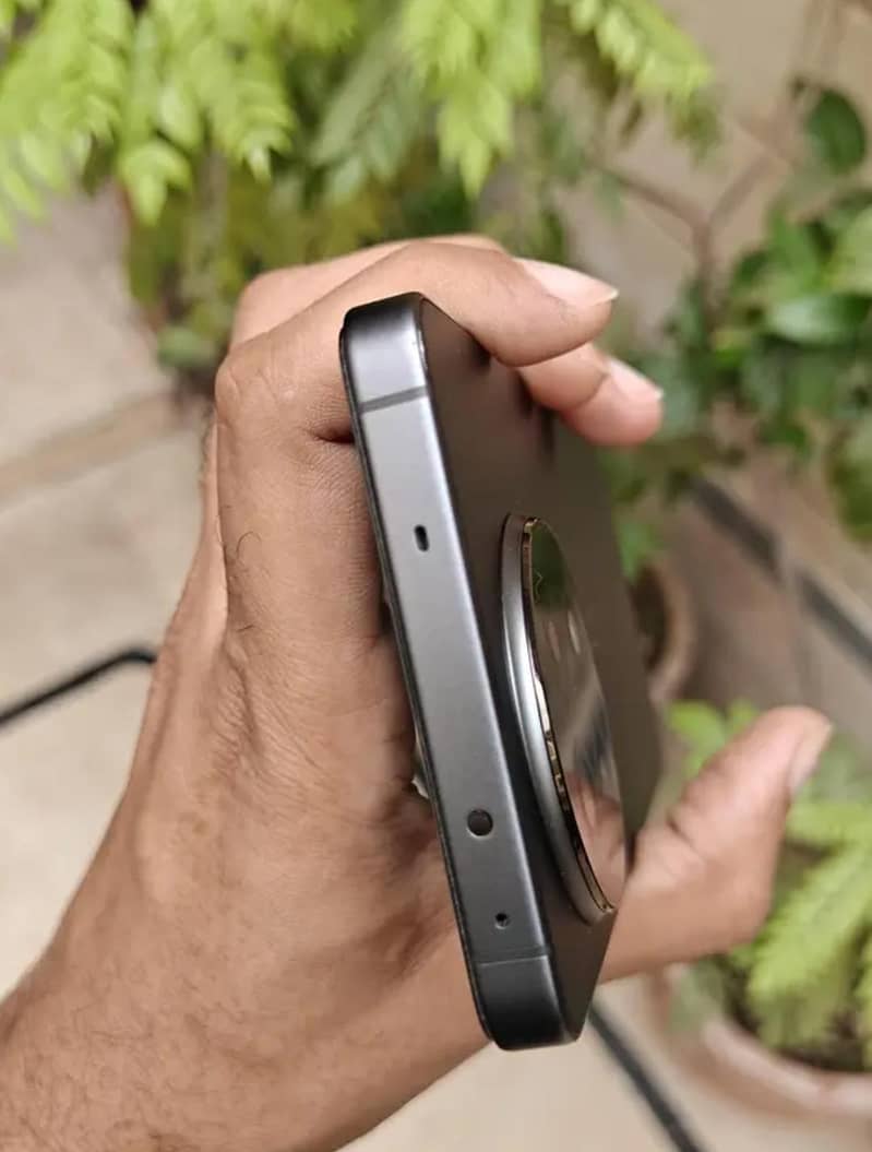 OnePlus Ace 5 4