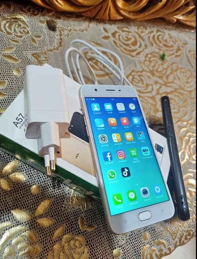 oppo A57 home use mobile 4/64