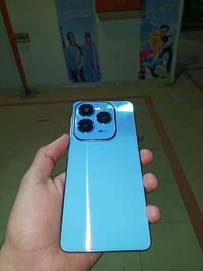 Infinix hot 40 (256gb)