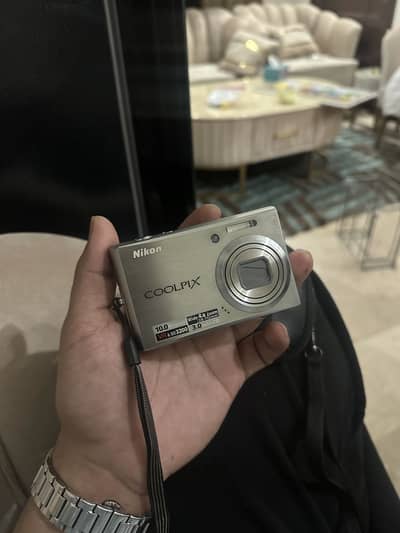 nikon s610 camera