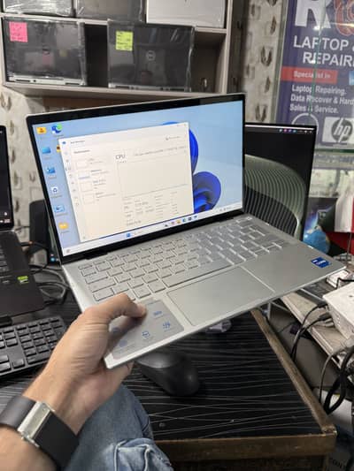 Dell inspiron 2in1 Ci7 11th gen  x360 touch