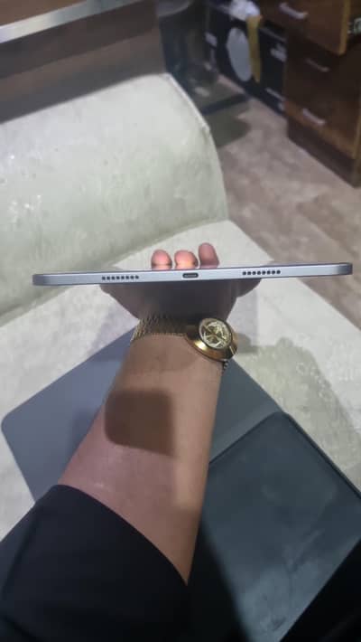 I pad m2 used with box