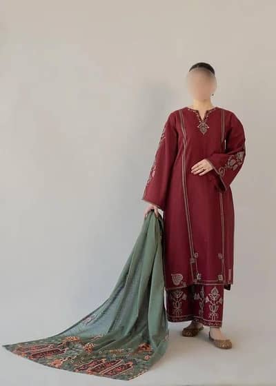 3 Pcs Women's Unstitched Embroidered Suit delivery free all Pakistan