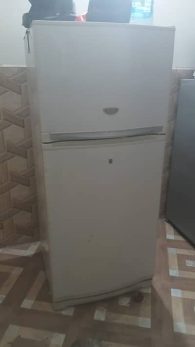 Gentle Sharp Refrigerator for Sale!