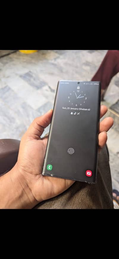 All ok phone just front broken miner dot badega n warranty h dual sim