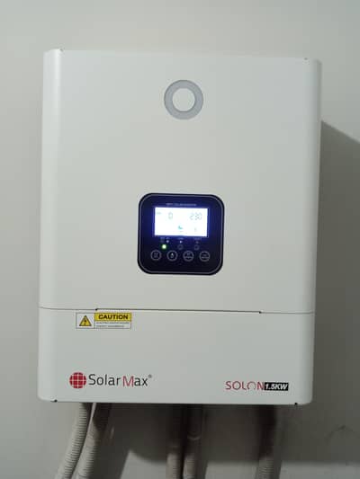 12volt 1.5kw inverter  solar max 1 season use  +180 amp battery volta