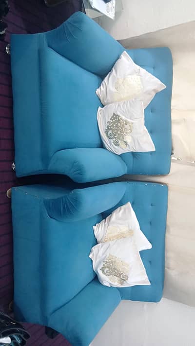 3.2. 1.1 7 seater Sofa set