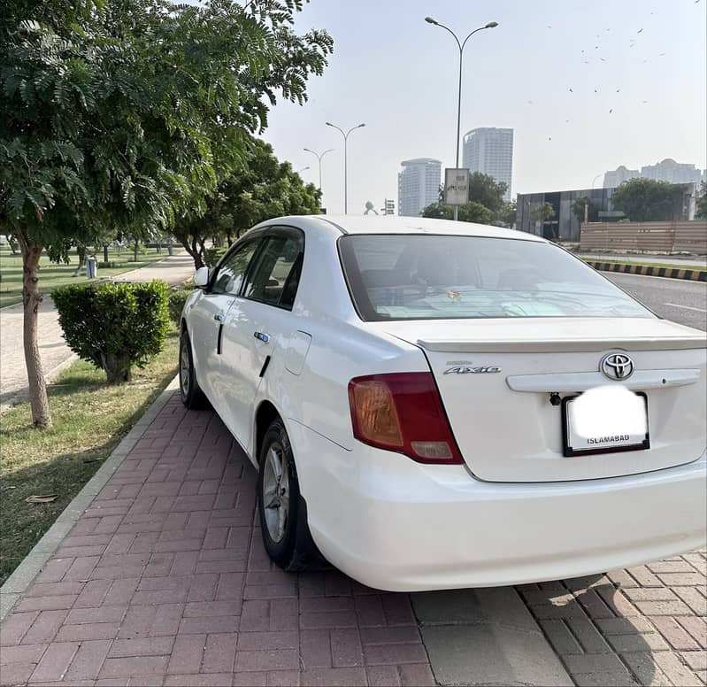 Axio 2007 white colour 8