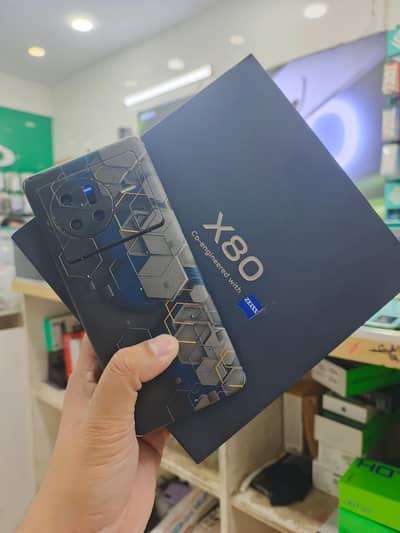 vivo x80