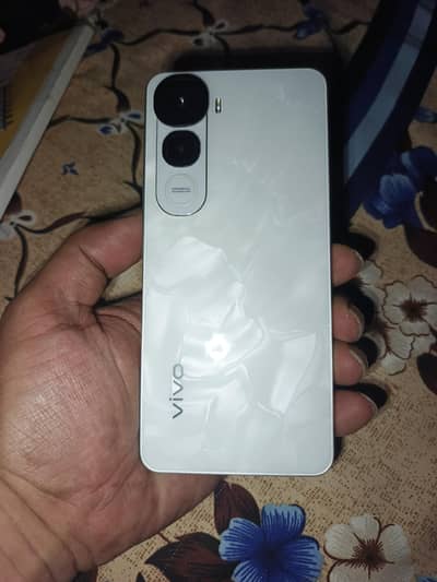 vivo y400