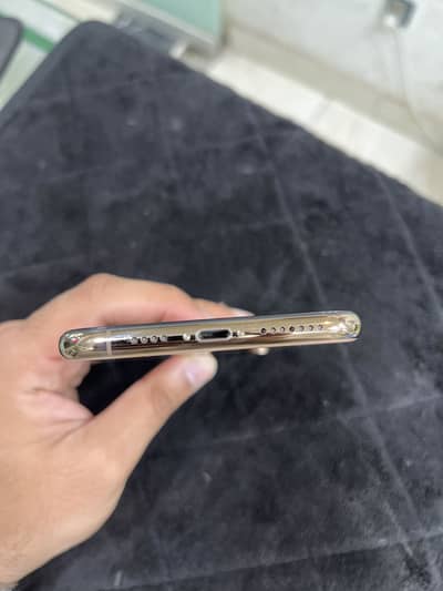 IPHONE XS MAX 256 GB PTA APPROVED WITH BOX