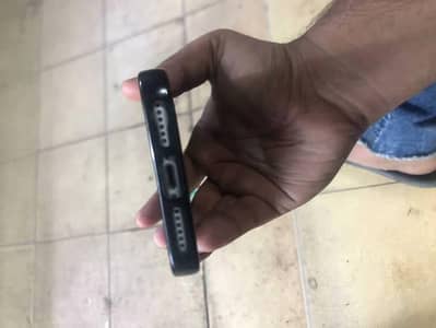 Iphone Se 2020 all okay set/ whats app/03704117343/