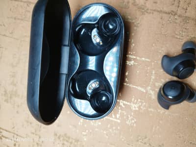 Anker soundcore life dot 2  lot Ka hai sirf ik pcs hi brand