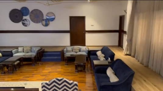 4 Kanal Residence House People Colony A Block Faisalabad