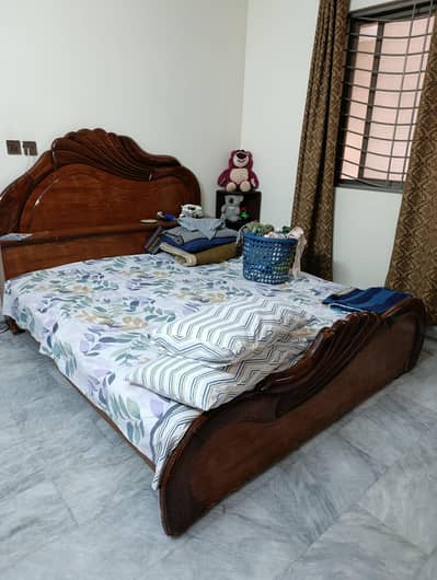 Wooden Double Bed Set