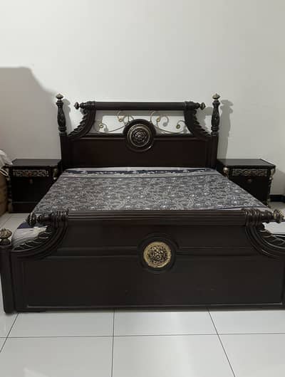 Bed set with 2 side tables ,wardrobe and dressing table