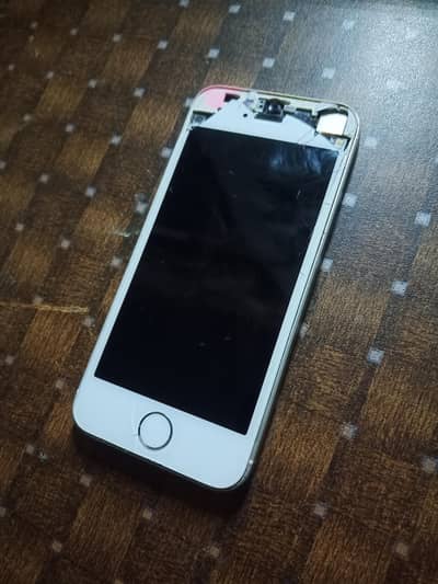 iPhone SE for spare parts available