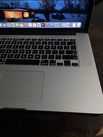 Mac book pro 2014 i. 7 16GB 512ssd
