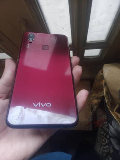 VIVO Y11 3/32 10 BY 10 CONDITION WITH COVER