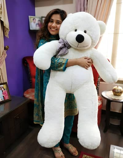 Brand new Teddy Bear 5.9 feet white colour box pack