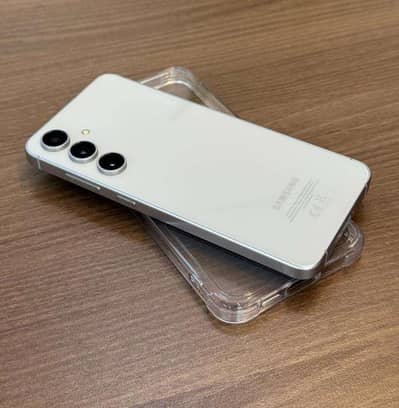 sumsung S24 Fe official pta complete box