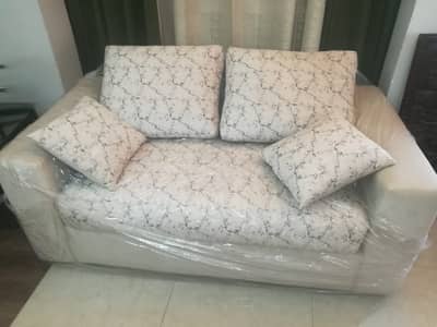 BRAND NEW SOFA SET 4 SEATER