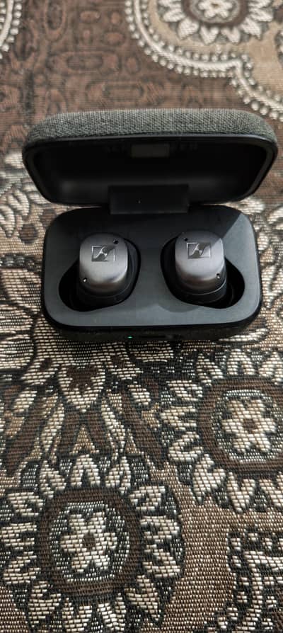 SENNHEISER Momentum true wireless 4 Black