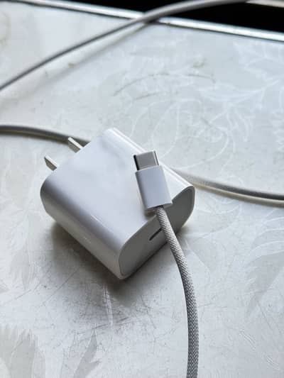 iPhone charger 15-16-17