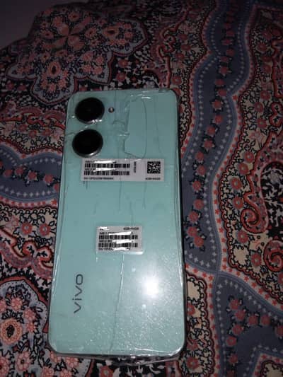 vivo 4+4 Gb ram 64GB memory