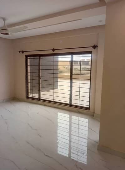 WESTOPEN PRIME LOCATION 3000 Square Feet Flat Is Available In Askari 6