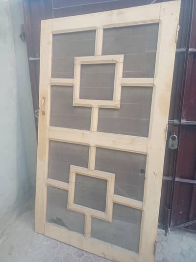 Mazboot Lakri ka Jali wala Darwaza Wooden Screen Door Behtareen Design