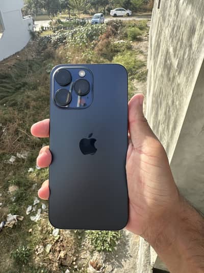 I phone 15 pro max ( 1 tb)