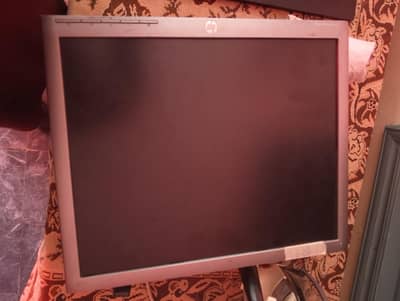 HP LED 19 Inch Urgent sale