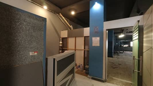 Aesthetic Prime Location Office Of 2700 Square Feet For rent Is Available