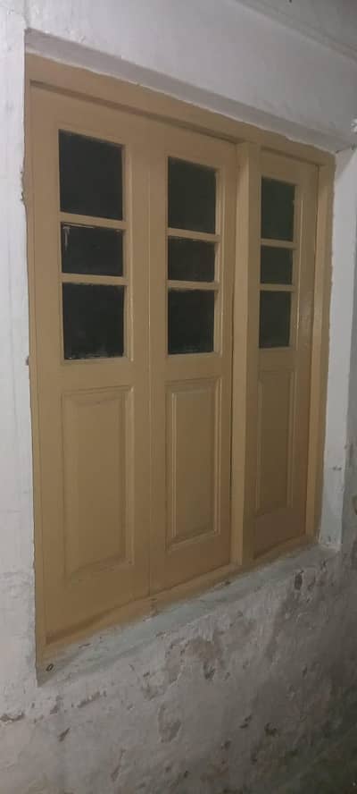 Window khachi lakrii ke pure wood