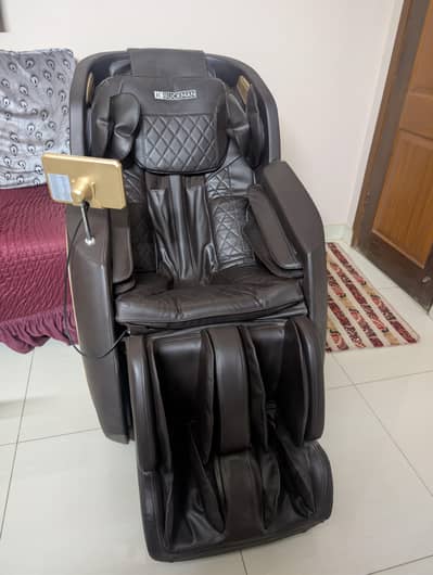 JC BUCKMAN REJUVENATE US Massage chair/Recliner