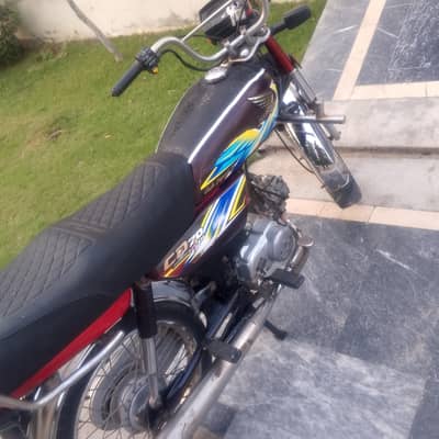 Honda 70 CD 2021 Model