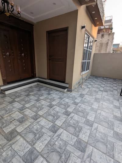 7.5 Marla House For Sale