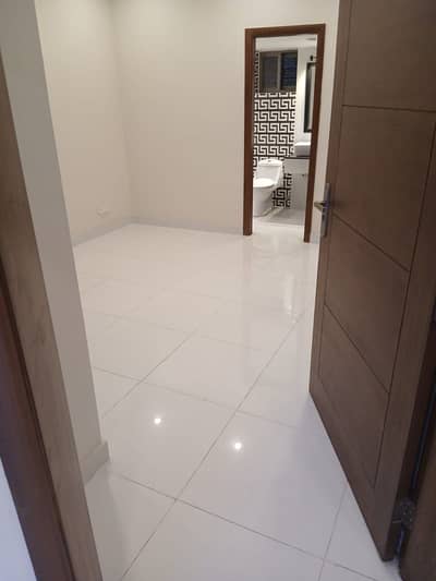 7 Marla Upper Portion With Gas For Rent