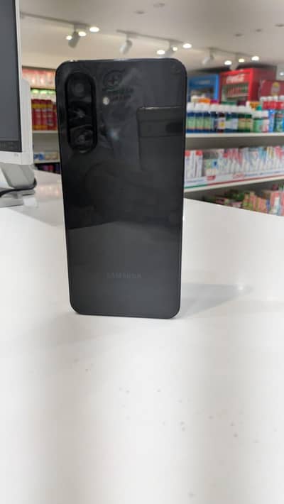 samsung A17 hai 6/128