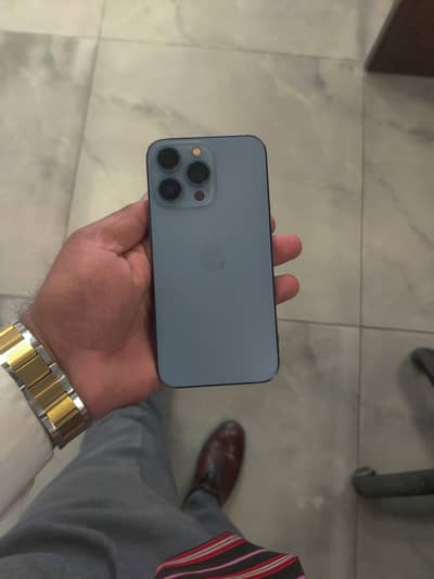 I phone 13 pro 10/10 water pack air tight