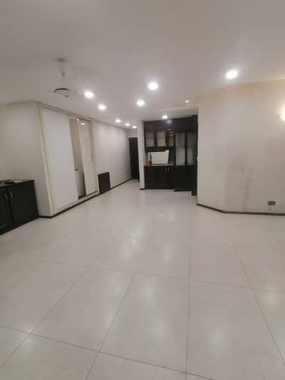 Beautiful Semi Unfurnished 3 Bedroom Apartments