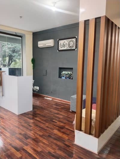 Fully independent furnished office for rent