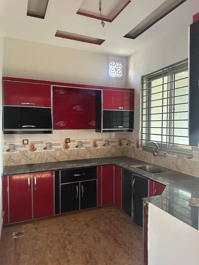 1 Bedroom with attached washroom sharing lounge kitchen almost at road for Student(03277342171)