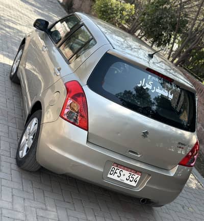 Suzuki Swift DLX 1.3  2016 ABS.