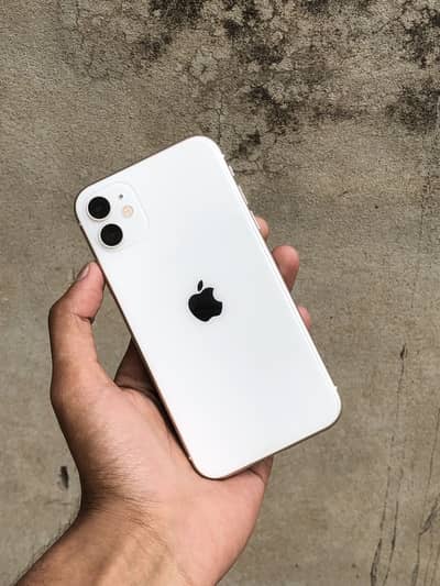 iphone 11 64GP JV MDM Water Pack 10/10 condition