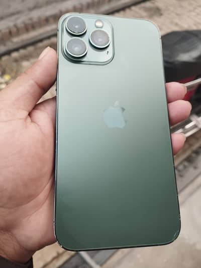 13 pro max jv camera blurr need to be change face id inactive