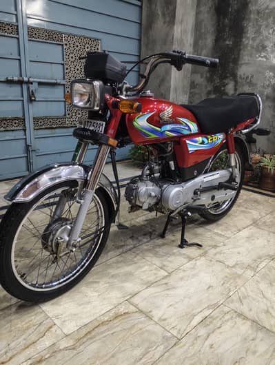 Honda CD 70 brand new condition