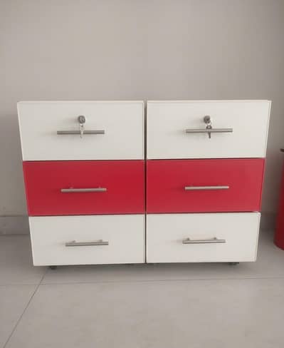 Modern Side Tables / Bedside Tables – Red & White (2 Pieces)