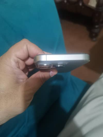 iPhone 15 pro 128gb 94% health full box 10/10 pta  approved